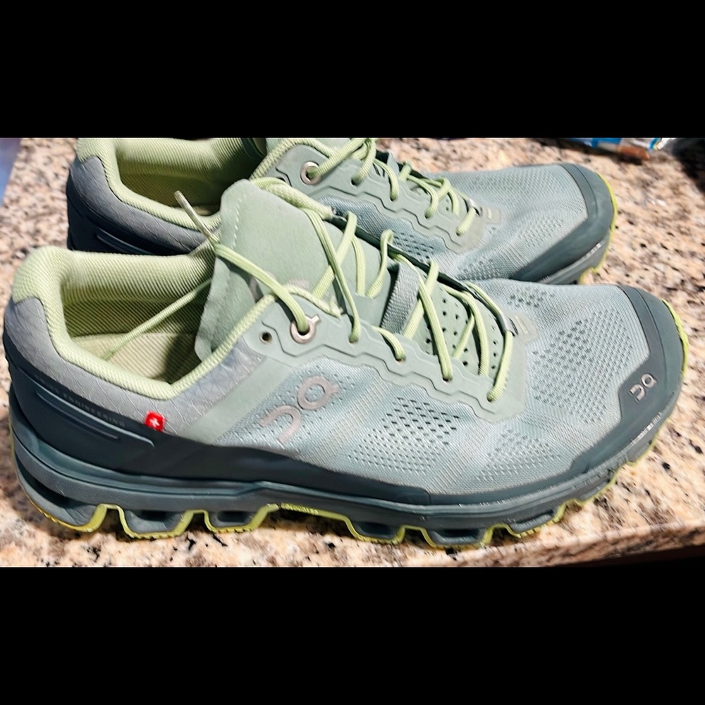 OnCloud Adventure size 8